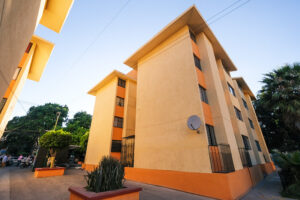 Entregan tercera etapa de rehabilitación de unidades habitacionales de El Sauz - ZMG Noticias