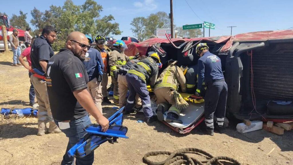 Choque frontal en el crucero de Tlacuitapa, en Lagos de Moreno - ZMG Noticias