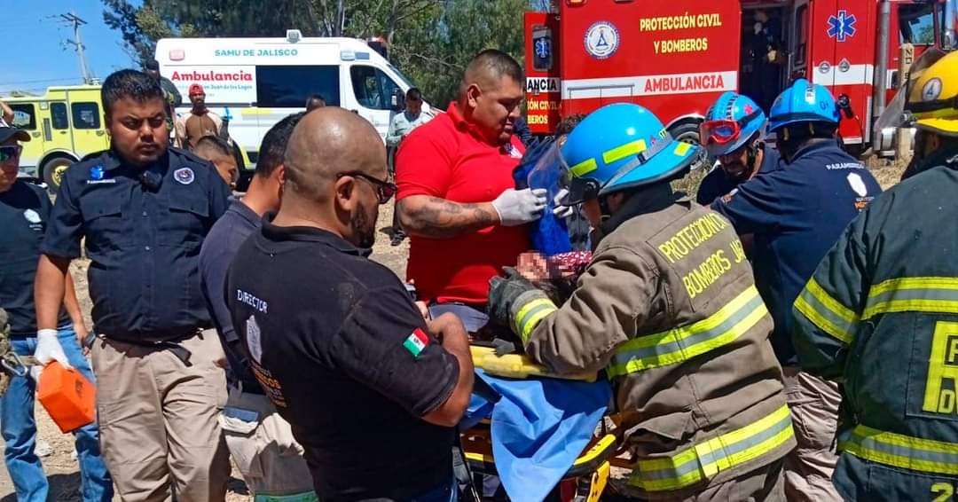 Choque frontal en el crucero de Tlacuitapa, en Lagos de Moreno - ZMG Noticias