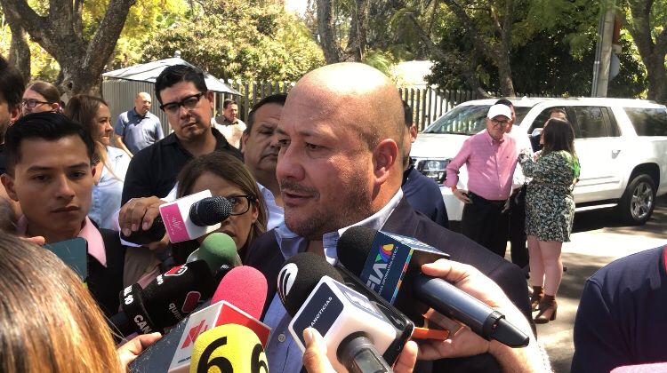 Más que desestimar, presidente debe escuchar a quienes defienden la democracia, advierte Enrique Alfaro - ZMG Noticias Más que desestimar, presidente debe escuchar a quienes defienden la democracia, advierte Enrique Alfaro - ZMG Noticias