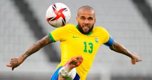 Se queda preso Dani Alves; corte española le niega libertad bajo fianza