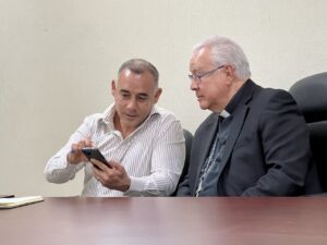 Acuerdan Alberto Esquer y Cardenal Robles impulsar proyectos promotores de paz - ZMG Noticias