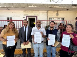 Desesperados, vecinos de La Cima presentan denuncia penal contra quienes permitieron construir el fraccionamiento lleno de irregularidades  - ZMG Noticias