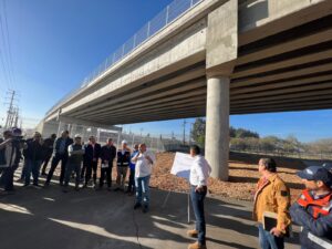 Vecinos de la zona Valles de Tlajomulco estrenan el nodo vial de Adolf Horn - ZMG Noticias