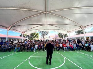 En gira por zona sur, celebra gobernador nacimiento de la primera bebé en Hospital Regional de Arandas - ZMG Noticias