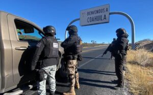 Blindan la frontera entre Coahuila y Zacatecas tras asalto a equipo de Alfredo Olivas