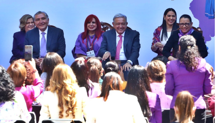 Asegura AMLO que Cuarta Transformación “ya es feminista” - ZMG Noticias