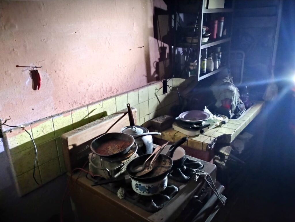 Se incendia casa en Zapopan y deja un lesionado de gravedad. - ZMG Noticias Se incendia casa en Zapopan y deja un lesionado de gravedad. - ZMG Noticias