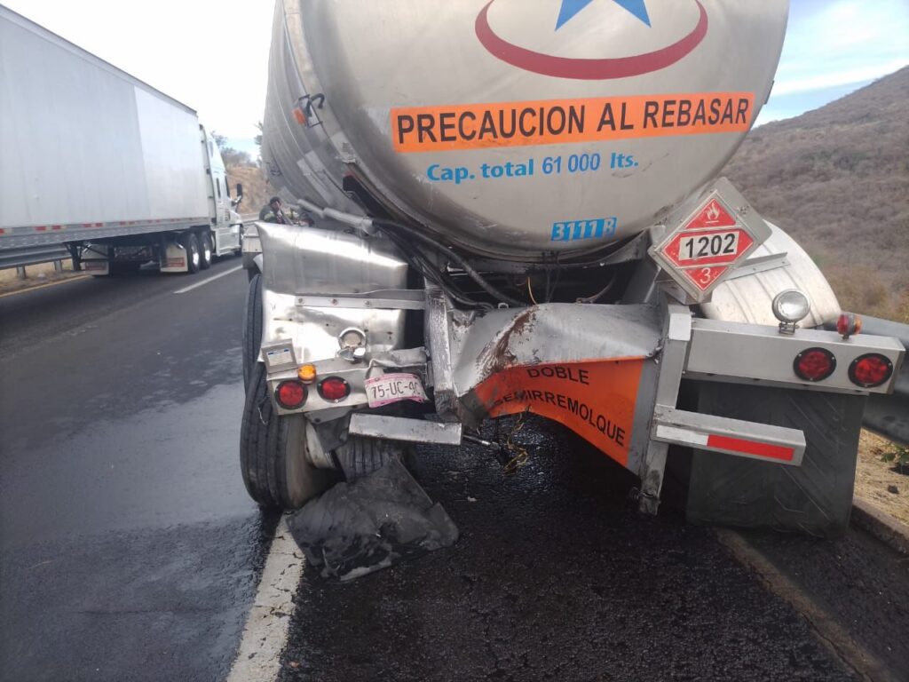 Accidente carretero en Zapotlanejo - ZMG Noticias