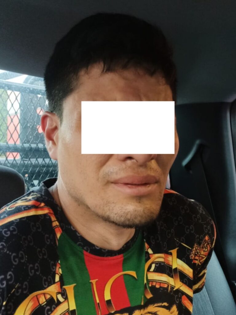 Tras persecución recuperan dos vehículos y detienen a dos - ZMG Noticias