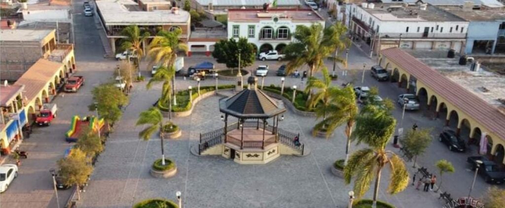 Policías de Tuxcueca fueron golpeados por sujetos armados<br> - ZMG Noticias