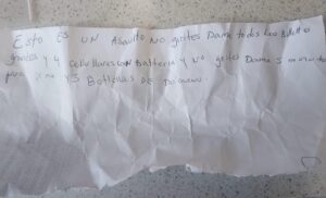 Con mensaje amenazante sujeto roba una tienda Oxxo - ZMG Noticias