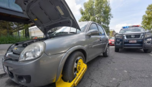 Conoce cómo aplicará el uso de inmovilizadores de autos mal estacionados en Guadalajara