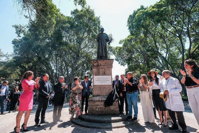 Entregan salas e inauguran placa en Jardín Botánico del Hospital Civil Fray Antonio Alcalde - ZMG Noticias