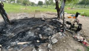 Incendian casas de campaña de migrantes en la línea fronteriza de Tamaulipas - ZMG Noticias