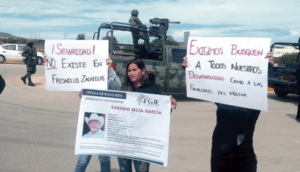 Con fuerte operativo llega AMLO a Fresnillo
