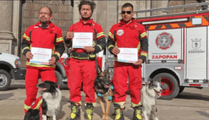 Dan reconocimiento a binomios que trabajaron arduamente en el terremoto de Turquía
