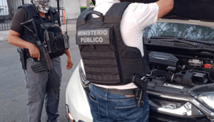 Policías de investigación y auxiliares de la Fiscalía podrán realizar identificación de vehículos