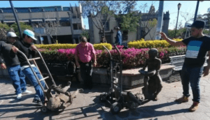 Se registra vandalismo en Plaza de las Américas, Zapopan