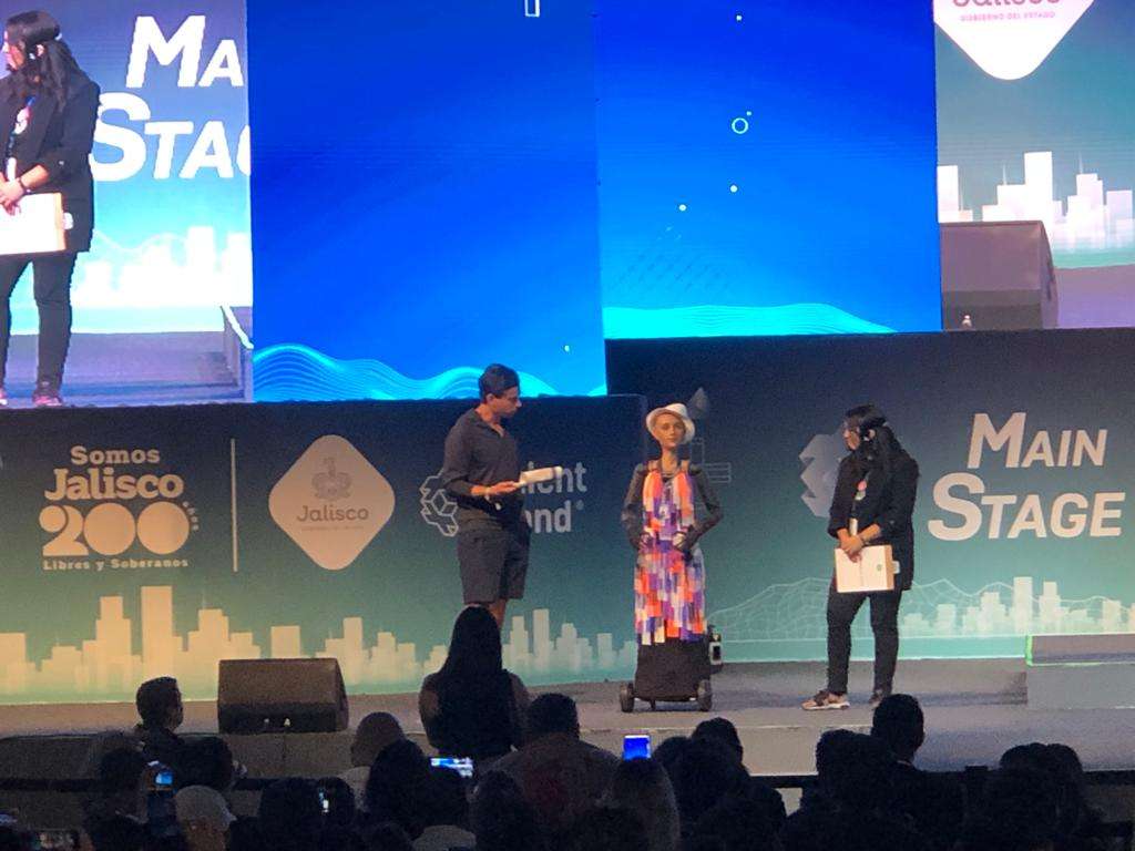 Sorprende Robot Sofía a miles de asistentes al Jalisco Talent Land - ZMG Noticias