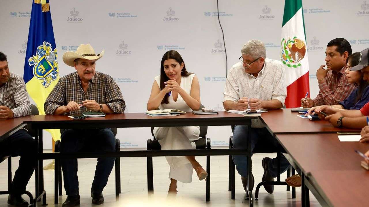 Se compromete Sader a atender solicitudes de productores de leche de Jalisco - ZMG Noticias