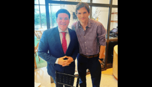 En gira por LA, Samuel García presume encuentro con Schwarzenegger y Ashton Kutcher - ZMG Noticias