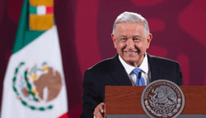 AMLO anuncia que dará visas a migrantes para que laboren en sus megaobras