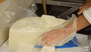 ¡Cuidado! Estas son las marcas de queso que debes evitar según Profeco