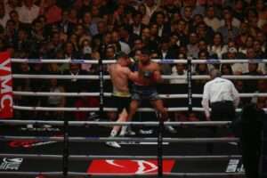 El Rey vuelve a su casa, Canelo Álvarez gana a John Ryder en el Akron - ZMG Noticias