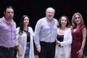 Reconociendo a edificios libres de humo, conmemoran el Día Mundial sin Tabaco - ZMG Noticias