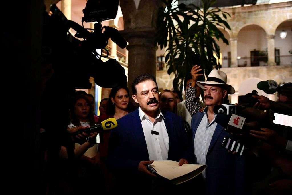 Presentan iniciativa para que verificación vehicular sea gratuita - ZMG Noticias