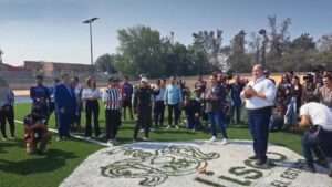 Pelea del Canelo será una pelea por la paz, anuncia gobernador al entregar cancha de tochito en el deportivo López Mateos - ZMG Noticias