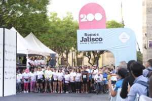 Participan 5 mil en la Carrera Somos Jalisco 200 años libres y soberanos - ZMG Noticias