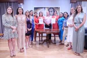 Firma gobernador iniciativa para garantizar acceso de las mujeres a candidaturas por los principales municipios de Jalisco - ZMG Noticias