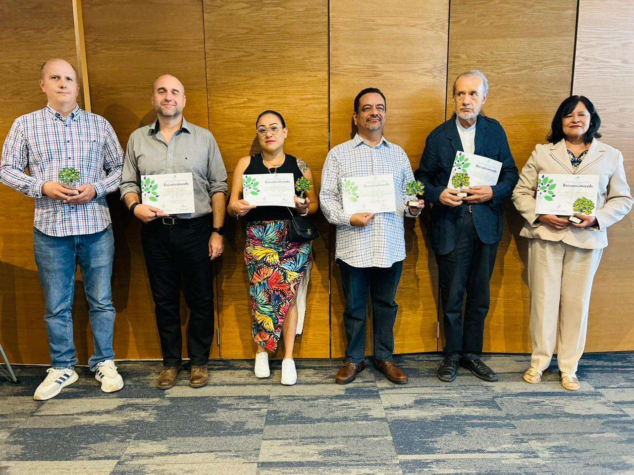 Reconoce Mexicanos Primero Jalisco a 10 agentes educadores que han trabajado por mejorar la enseñanza en el estado - ZMG Noticias