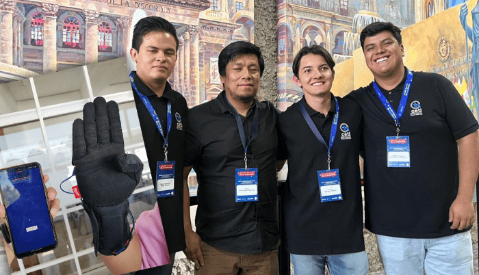 Estudiantes del CETI Tonalá triunfan en concurso con diseño de guante traductor de lenguaje de señas - ZMG Noticias