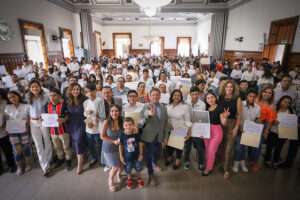 Más de 400 alumnos logran graduarse de los programas ABC y Prepa Guadalajara - ZMG Noticias