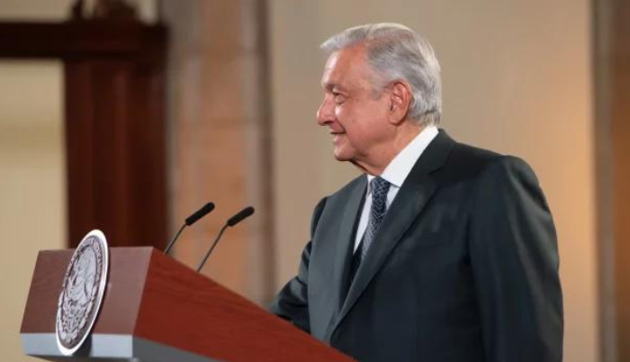 "Todo tranquilo": AMLO presume saldo blanco en proceso interno de Morena