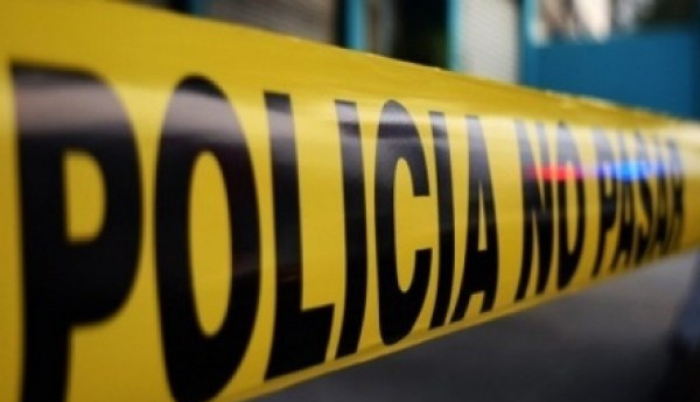 Autoridades de la Comisaría de Guadalajara arribaron al lugar tras un reporte que señalaba un bulto sospechoso en la intercepción de Alfredo Carrasco y Cenobios Paniagua.