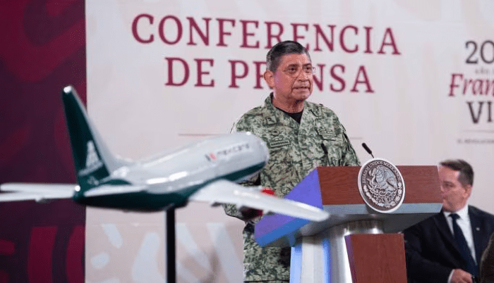 AMLO ratifica adquisición de Mexicana de Aviación