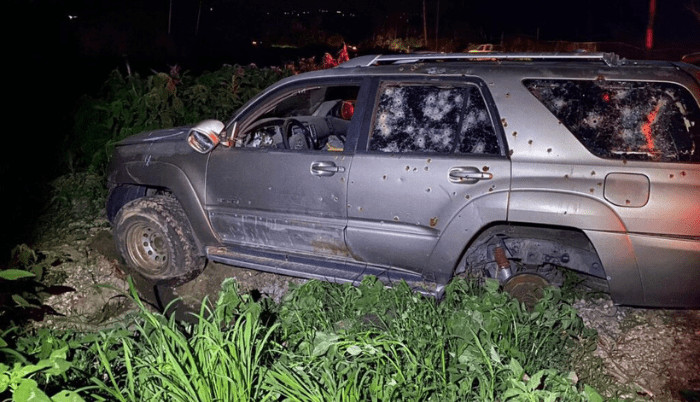 SSE asegura camioneta baleada y con droga en Tonalá - ZMG Noticias Fue durante un operativo de la SSE que se localizó la camioneta Toyota Runner modelo 2004 sobre la calle Henry Alonso, camino a Matatlán.