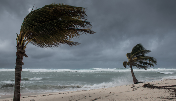 Huracán 'Hilary' cobra una vida en Sinaloa y mantiene trayectoria a BCS