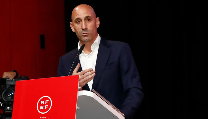 Presidente de la RFEF, Luis Rubiales, suspendido provisionalmente por la FIFA tras controversia en el Mundial Femenino