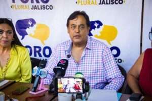 Foro Plural Jalisco presentó amparo ante libros de texto gratuitos - ZMG Noticias