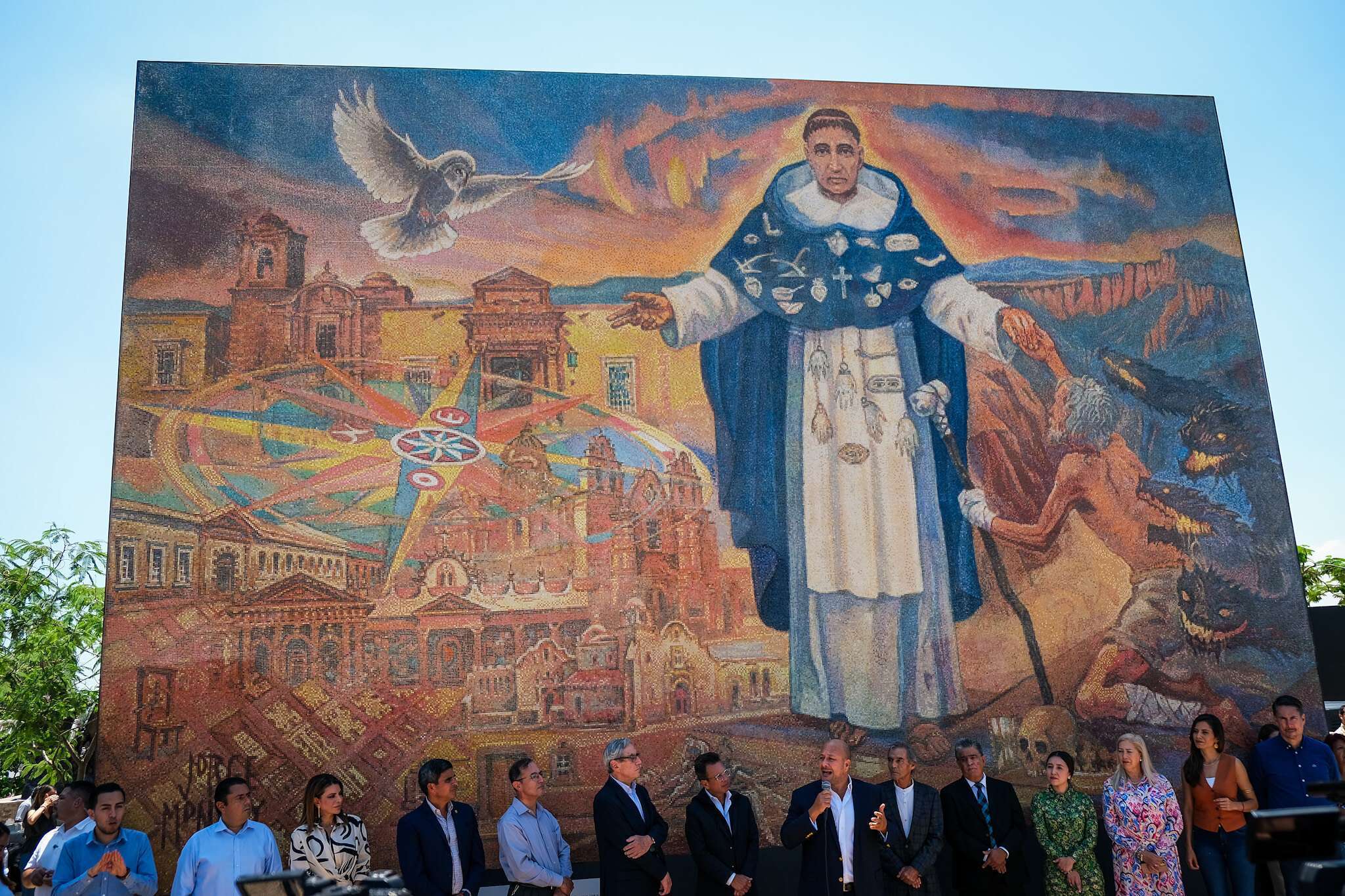 Con mural en Guadalajara celebran el legado de Fray Antonio Alcalde - ZMG Noticias