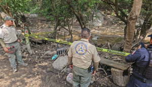 Van nueve muertos por desbordamiento de arroyo en Autlán