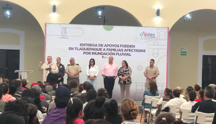 Promete gobernador obras para evitar inundaciones en Tlaquepaque