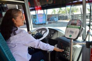Fueron 280 mujeres quienes buscaron unirse al programa de conductoras del transporte público - ZMG Noticias
