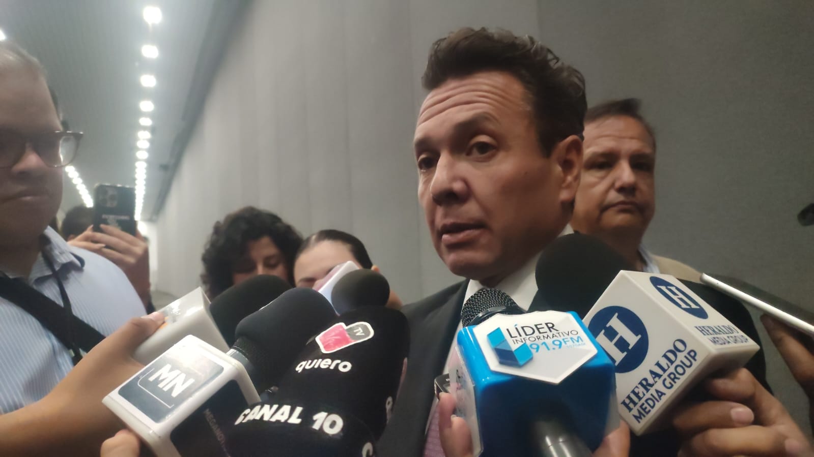 Logran enviados compromiso de Dante Delgado de respetar Jalisco, afirma Lemus - ZMG Noticias Logran enviados compromiso de Dante Delgado de respetar Jalisco, afirma Lemus - ZMG Noticias