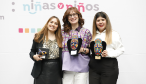 Premian a ganadoras del concurso de debate María Arcelia Díaz
